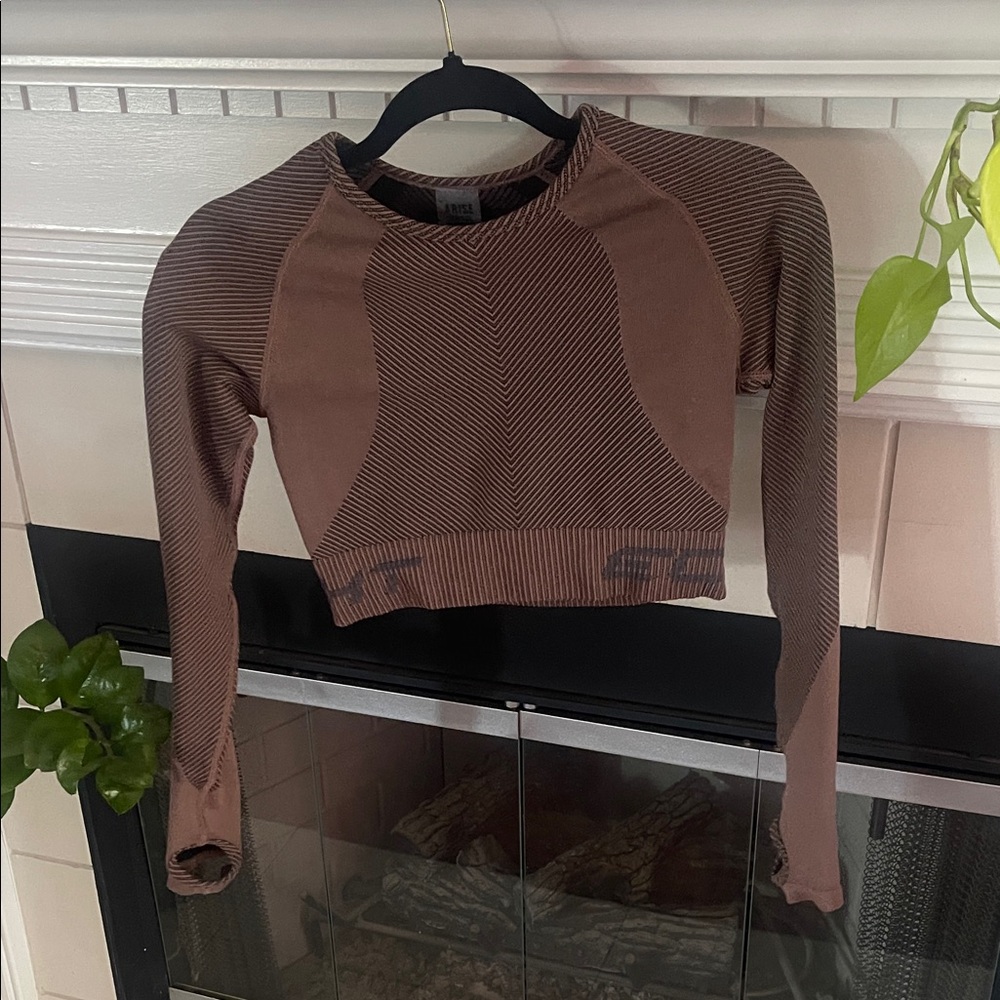 ECHT Chocolate Long Sleeve Crop Top